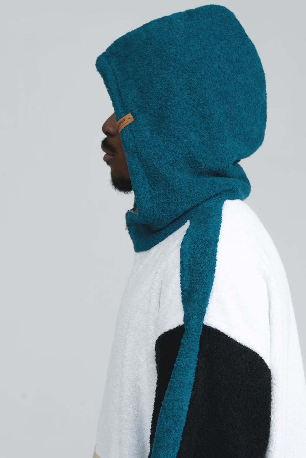 SURFING PONCHO